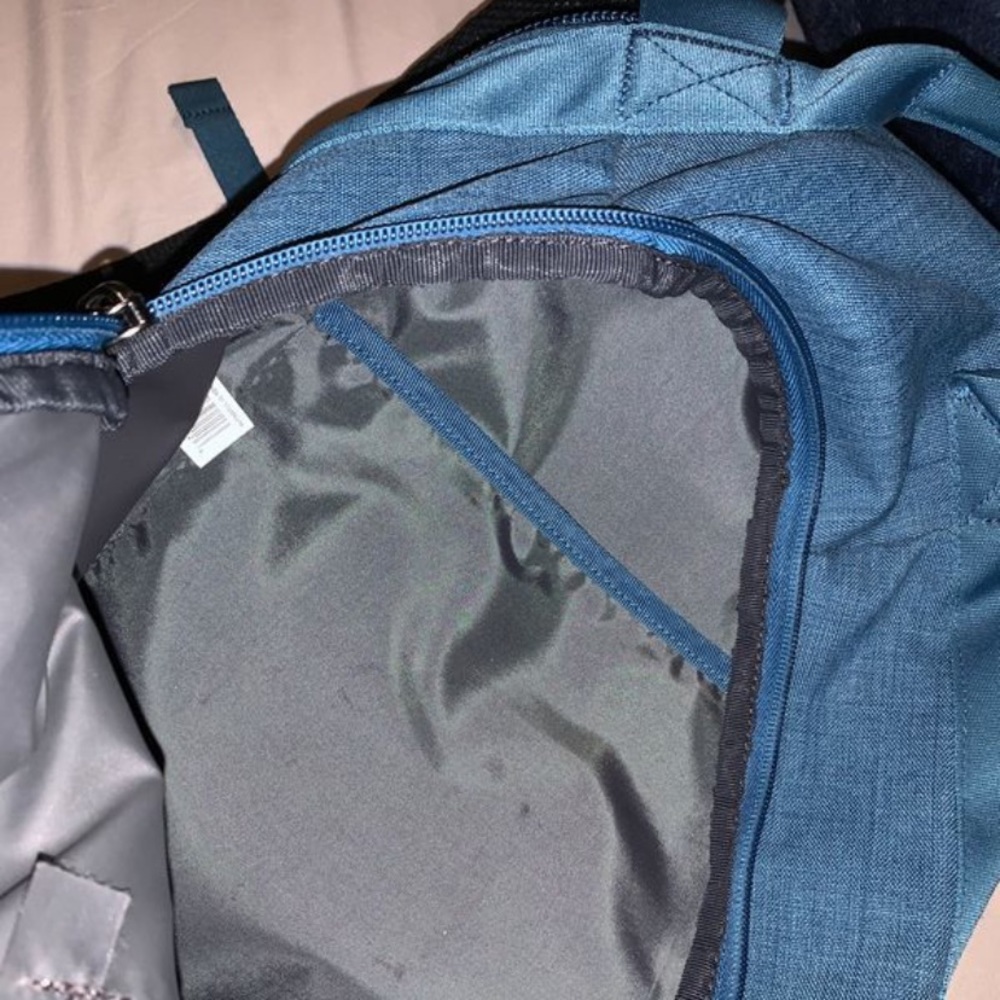 Backpack - Picture 4 of 7